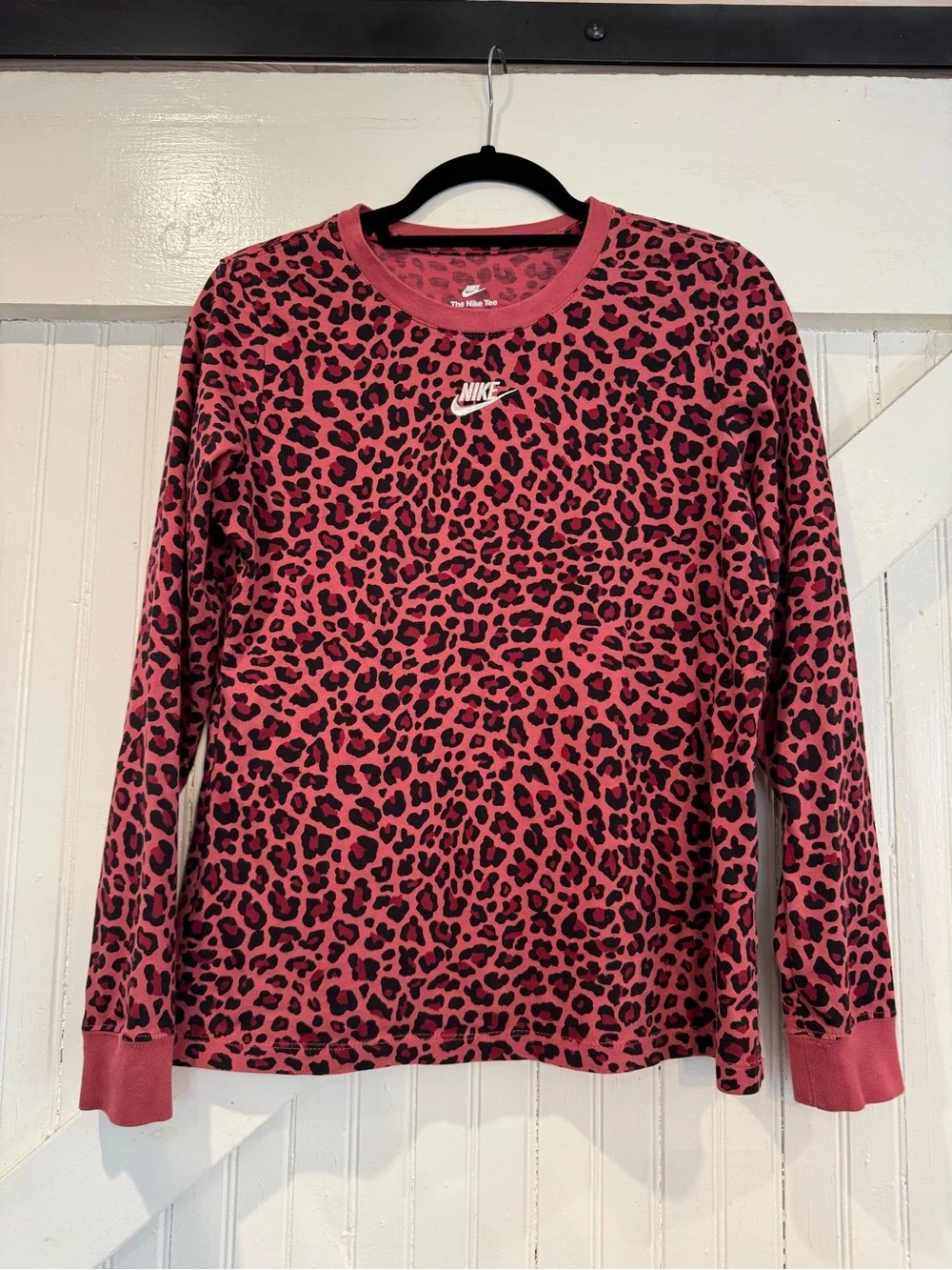 Nike Leopard Print Long Sleeve Tee | Pink & Black | Size Medium